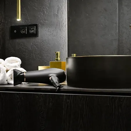 Black&gold Apartment *