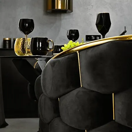 Black&gold Apartment Plock