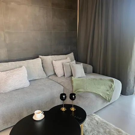 Black&gold Apartment *