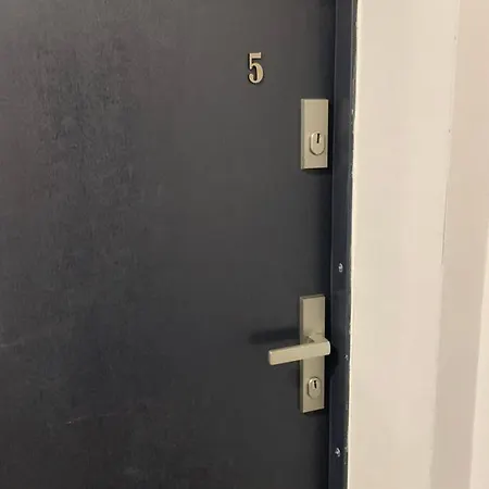 Black&gold Apartment *